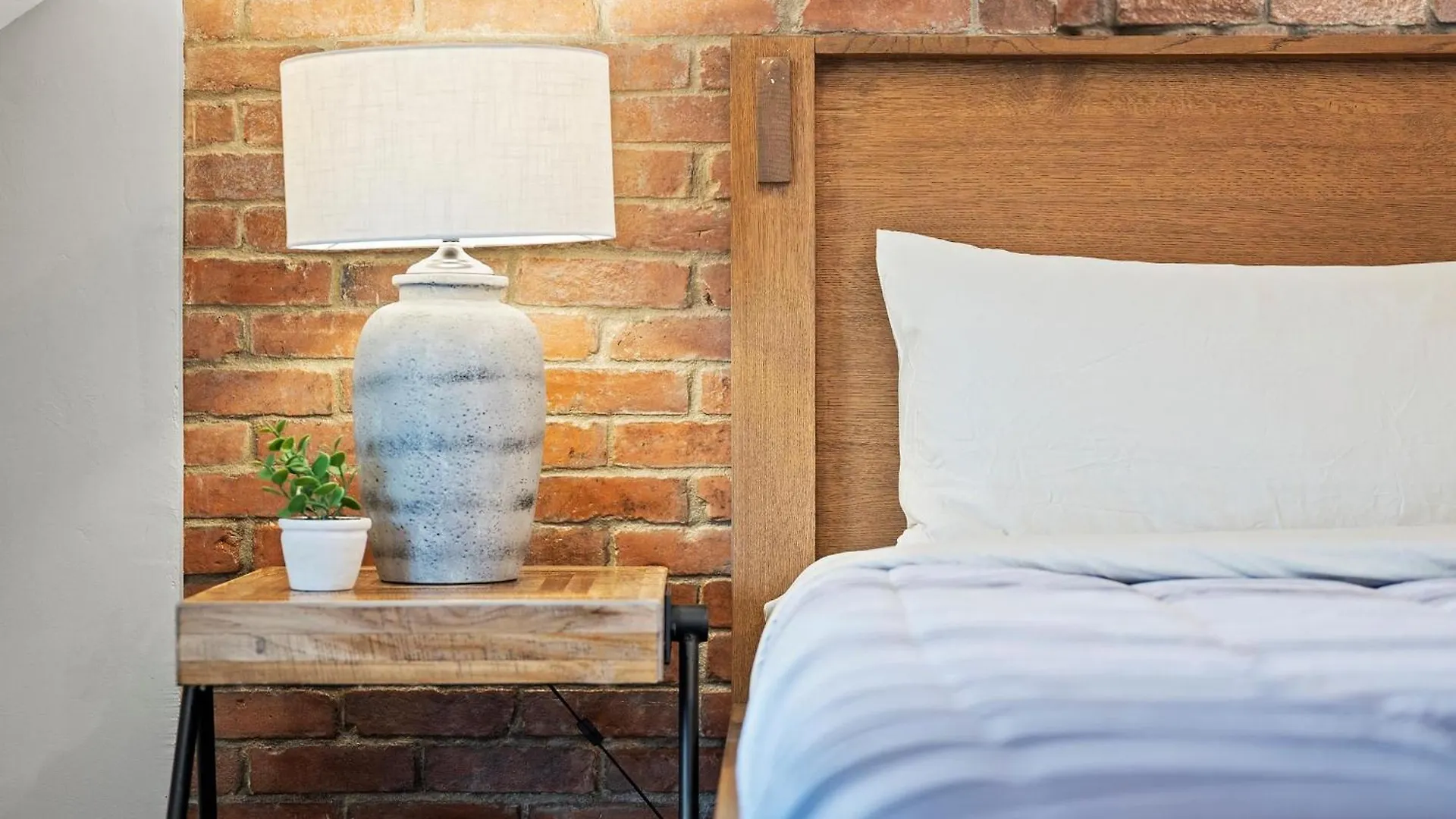 Oakland, Pittsburgh !F Unique And Stylish Private Bedroom With Private Bathroom United States