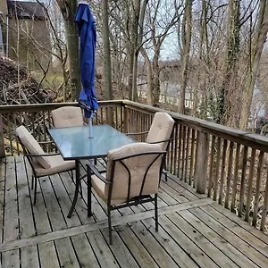 Apartment 1 Bedroom - Parking - Amazing View Nearby!, Pittsburgh